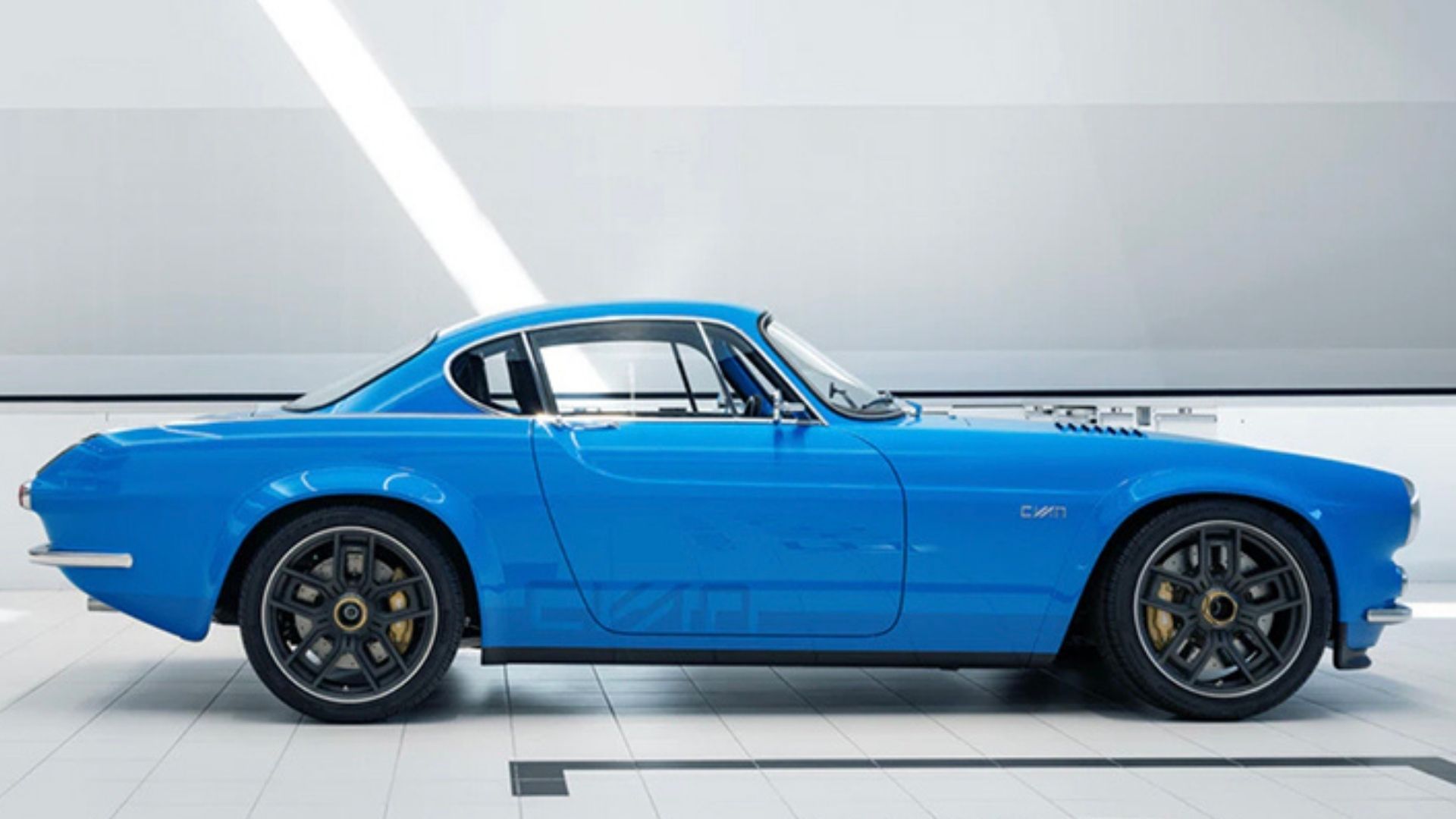 Volvo P1800 Restomod Ticks Off All The Right Boxes