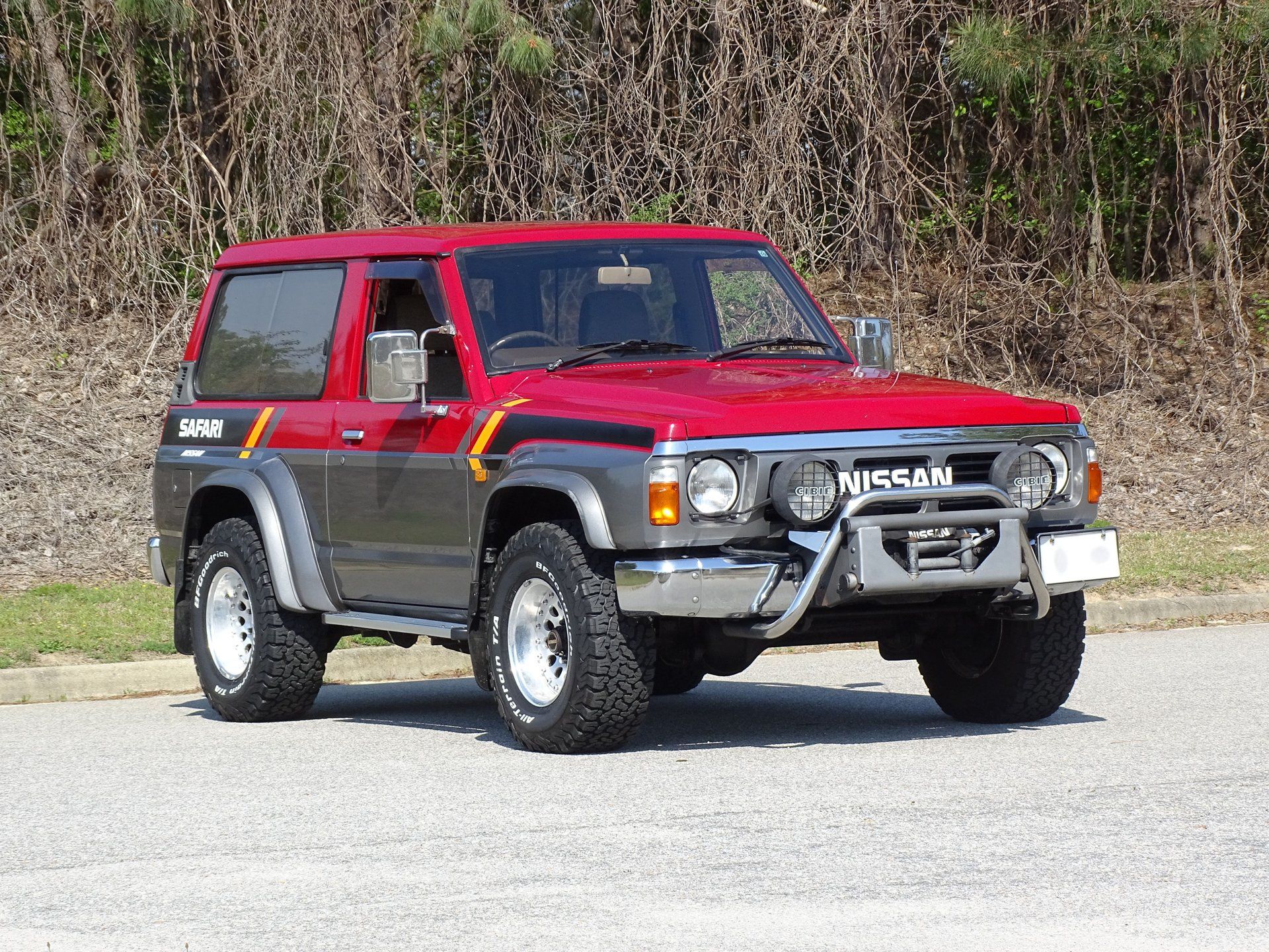 nissan safari jeep