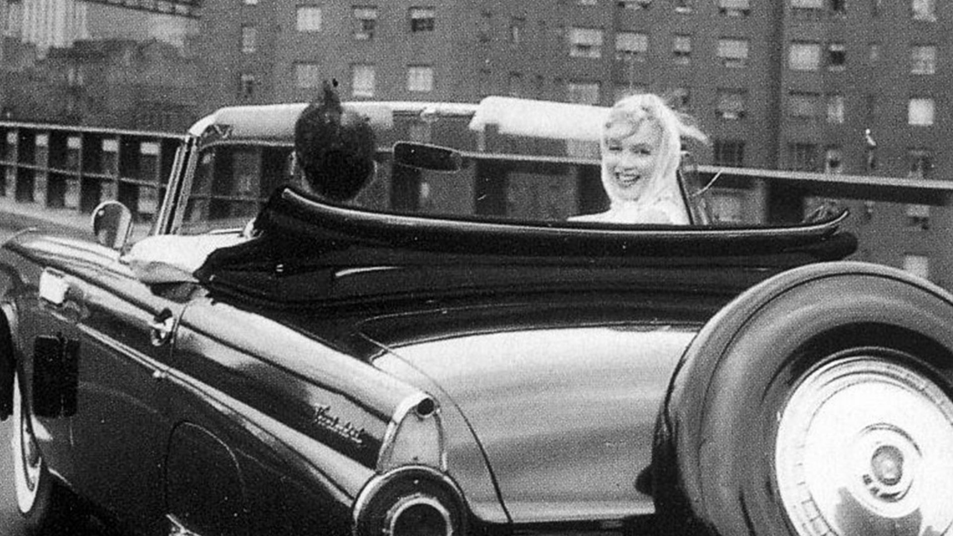 Ford Thunderbird e Marilyn Monroe, ícones sexy dos anos 50