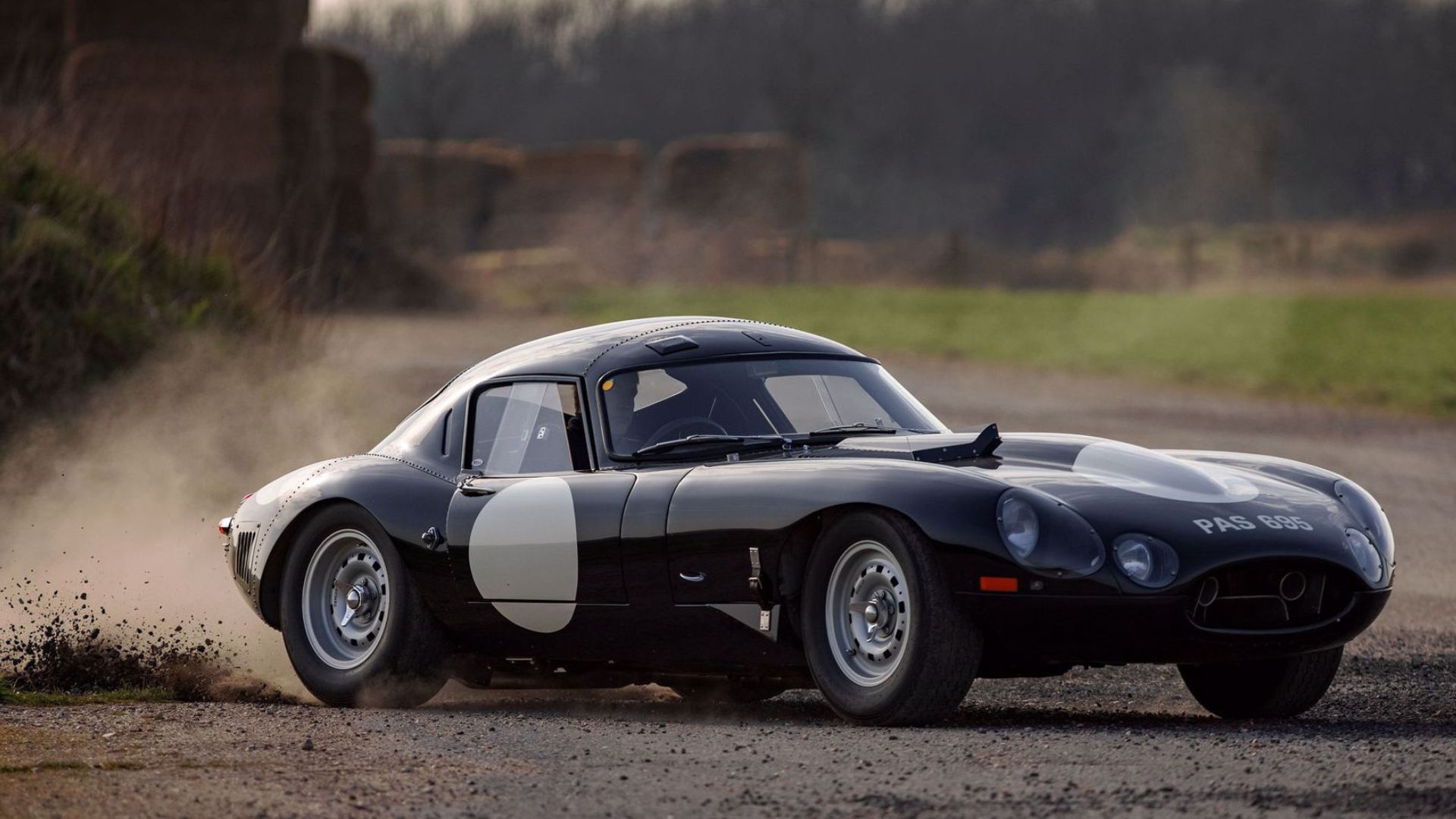 Jaguar Lightweight E-type (LWE) - 1963 Le Mans - Race Weathered