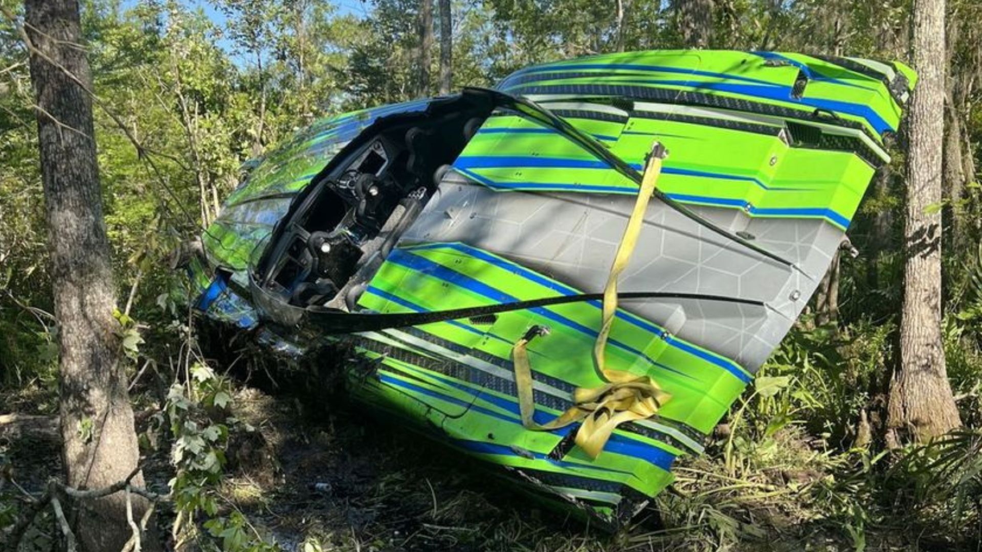 Corvette Boat Crashes In Louisiana