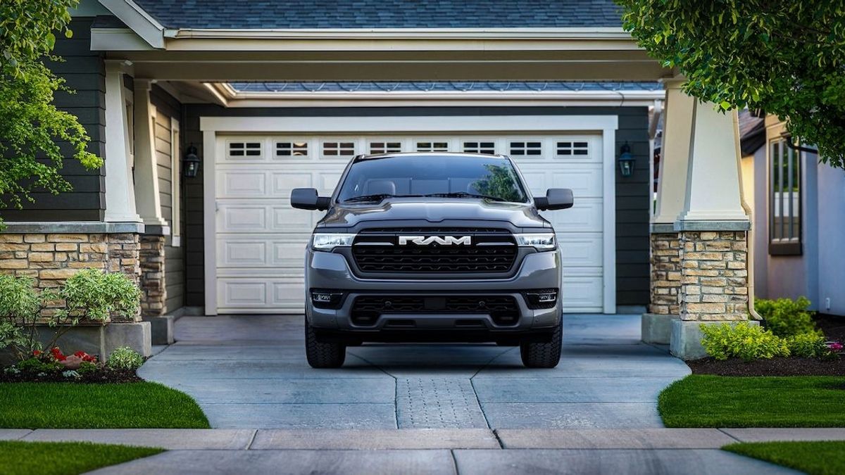 2025 Ram 1500 Dropping The V8 For Hybrids