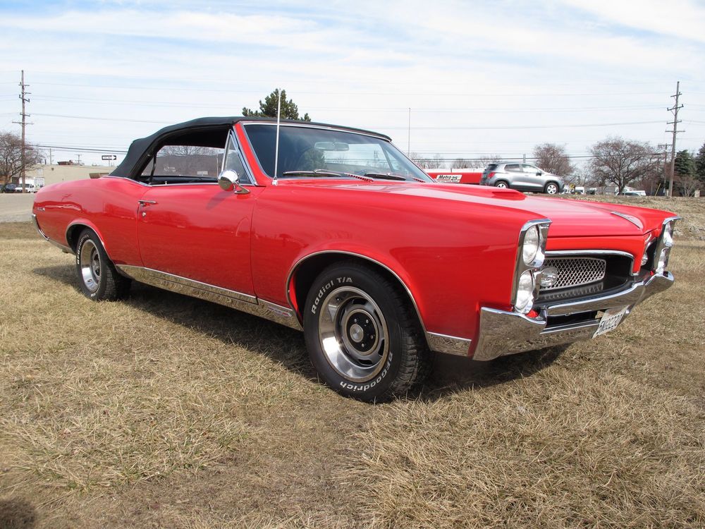 Look Fine In This 1967 Pontiac GTO Convertible Tribute