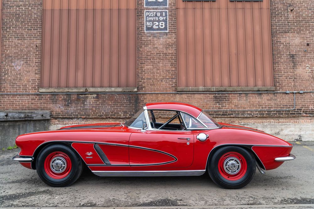 Snag A Rare 1962 Chevy Corvette Big-Brake Fuelie With Race History