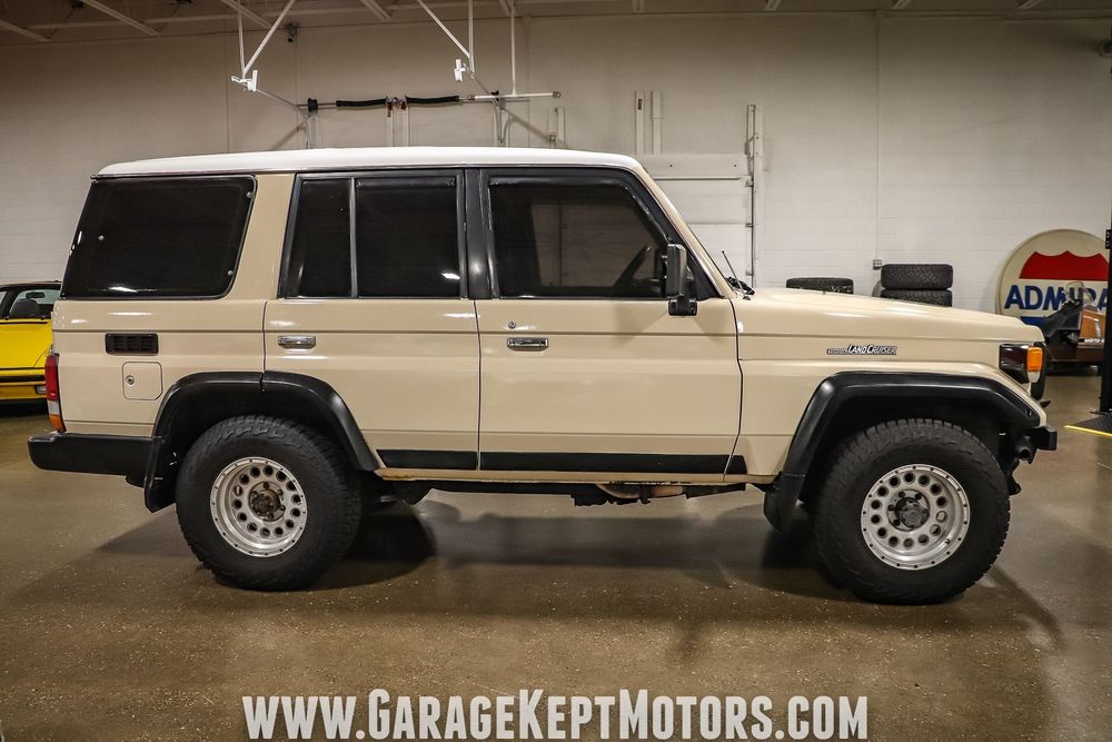 1992 Toyota Land Cruiser Is A JDM Off-Roader