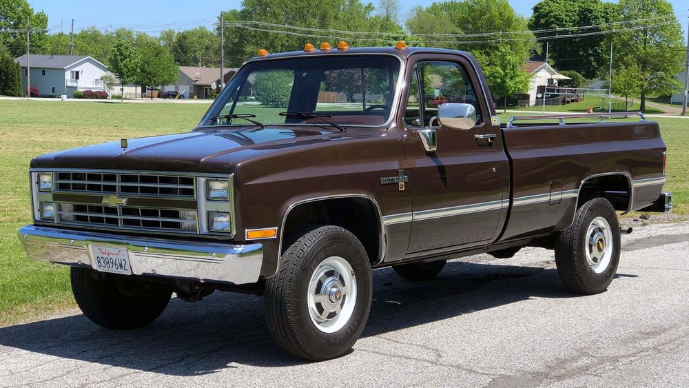 bidding-war-erupts-over-low-mile-1985-chevy-square-body