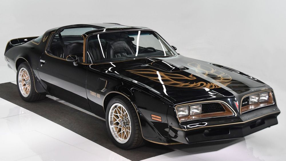 Genuine 1977 Pontiac Trans Am SE Bandit Edition Fulfills Fantasies