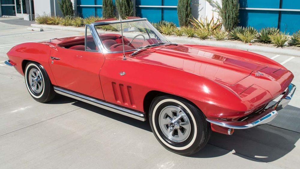 Chevrolet corvette red