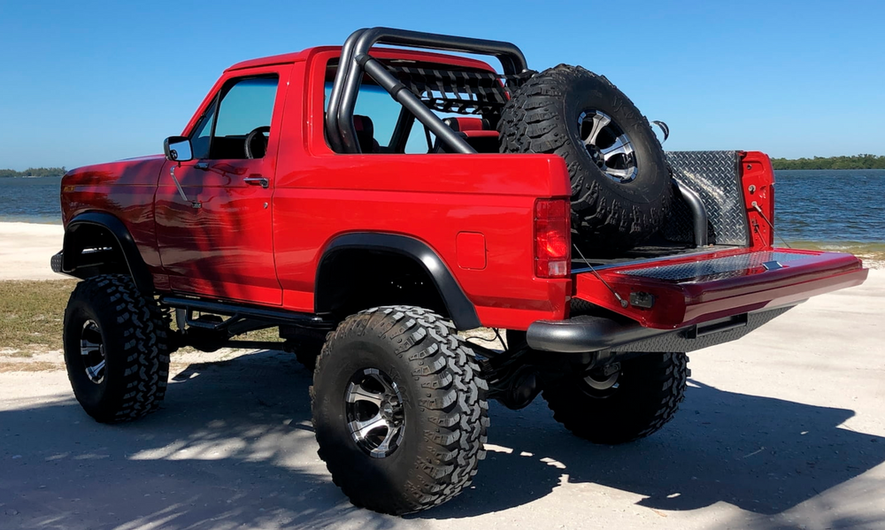 Monstrous 1986 Ford Bronco Custom Heads To Auction