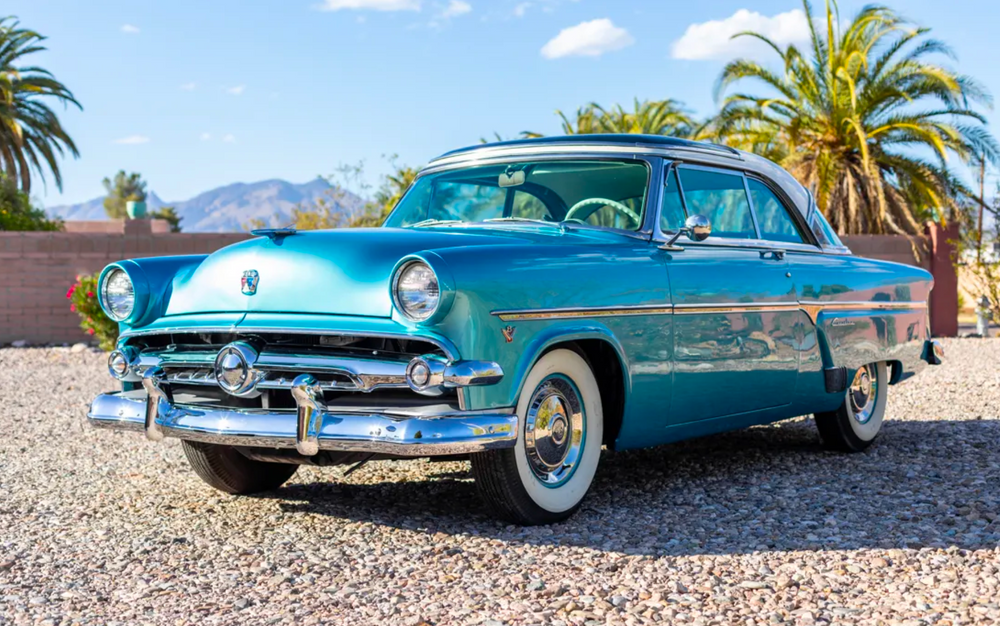 1954 Ford Skyliner Up For Bids