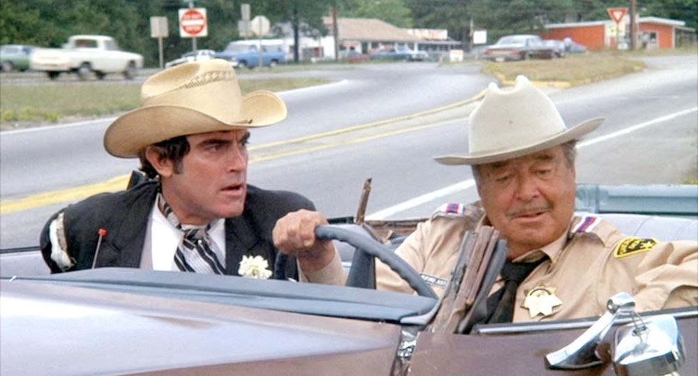 Here's 6.6 Fun Facts About Smokey And The Bandit