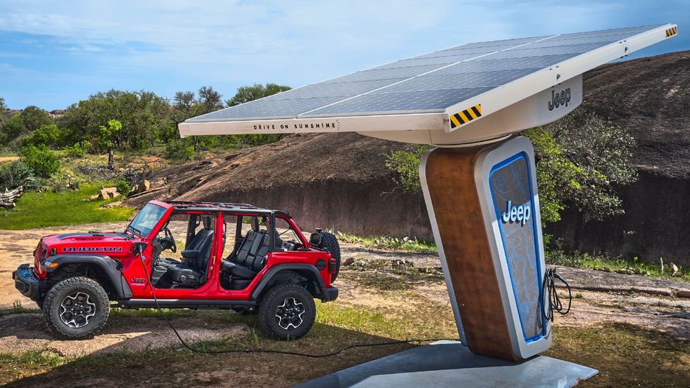 jeep-wants-to-litter-trailheads-with-charging-stations