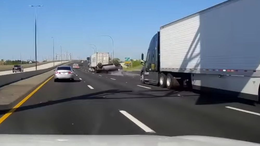 Land Rover Defender 6-Time Rollover Is Horrific