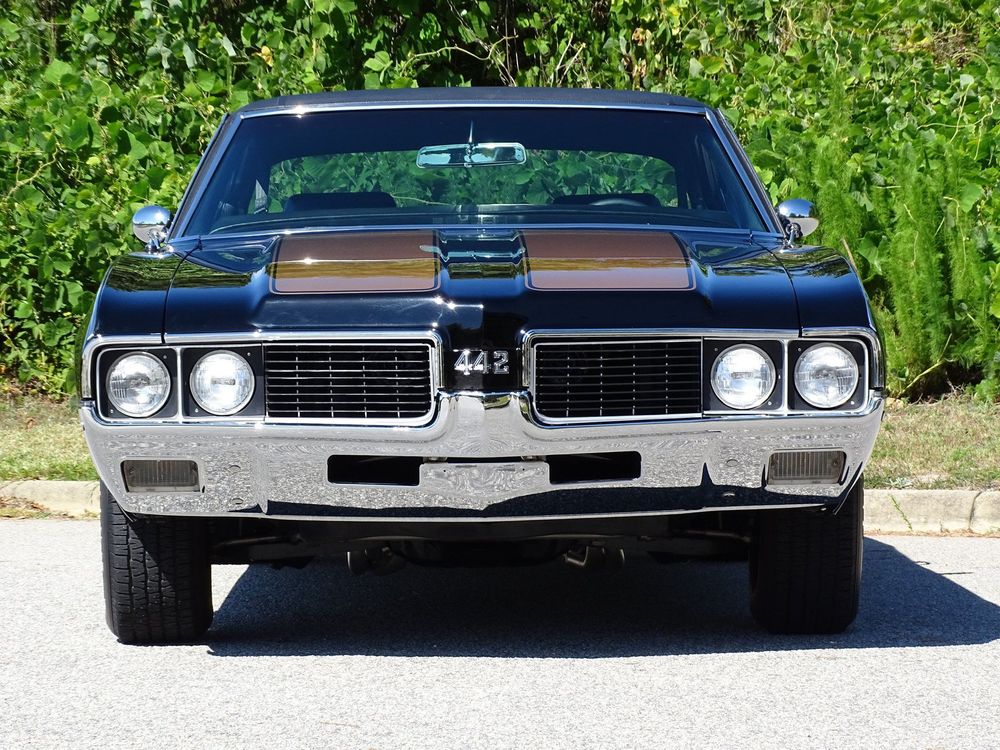 Restored Olds 442 With 455 V-8 Selling at the Raleigh Classic Auction