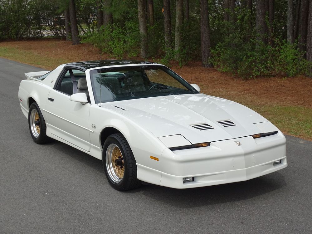 This Grand Trans Am Pace Car Is Selling At The Raleigh Classic