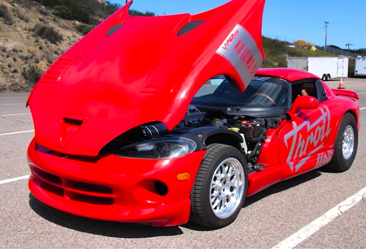 Dodge Viper Racing Around With Hellcat Engine