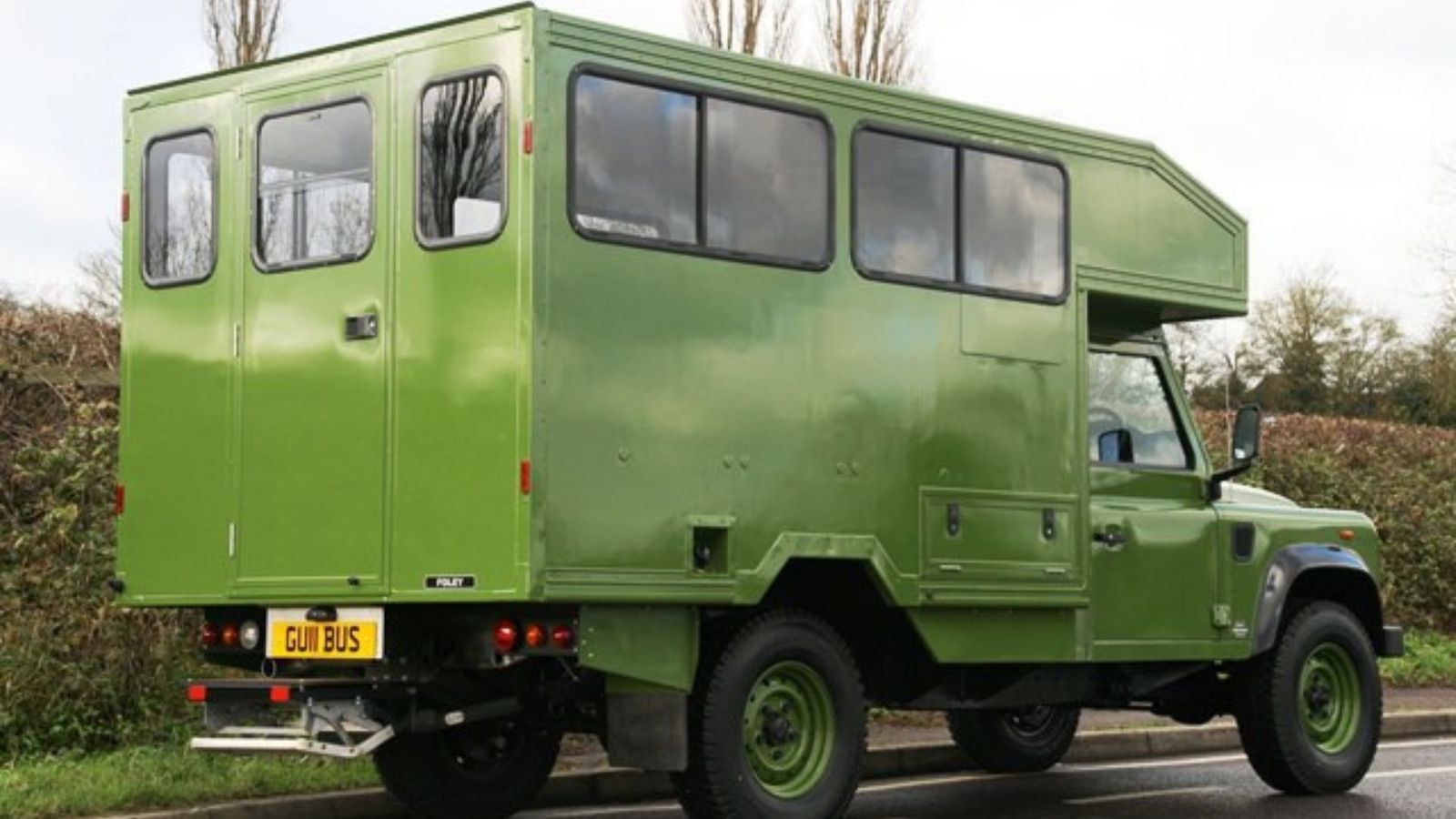 Land rover bus