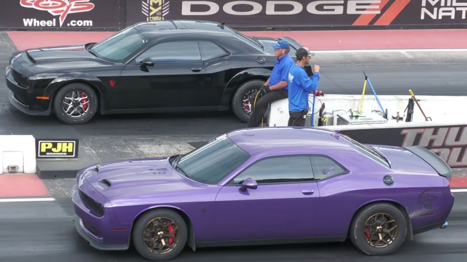 Dodge Demon Races Hellcat Redeye