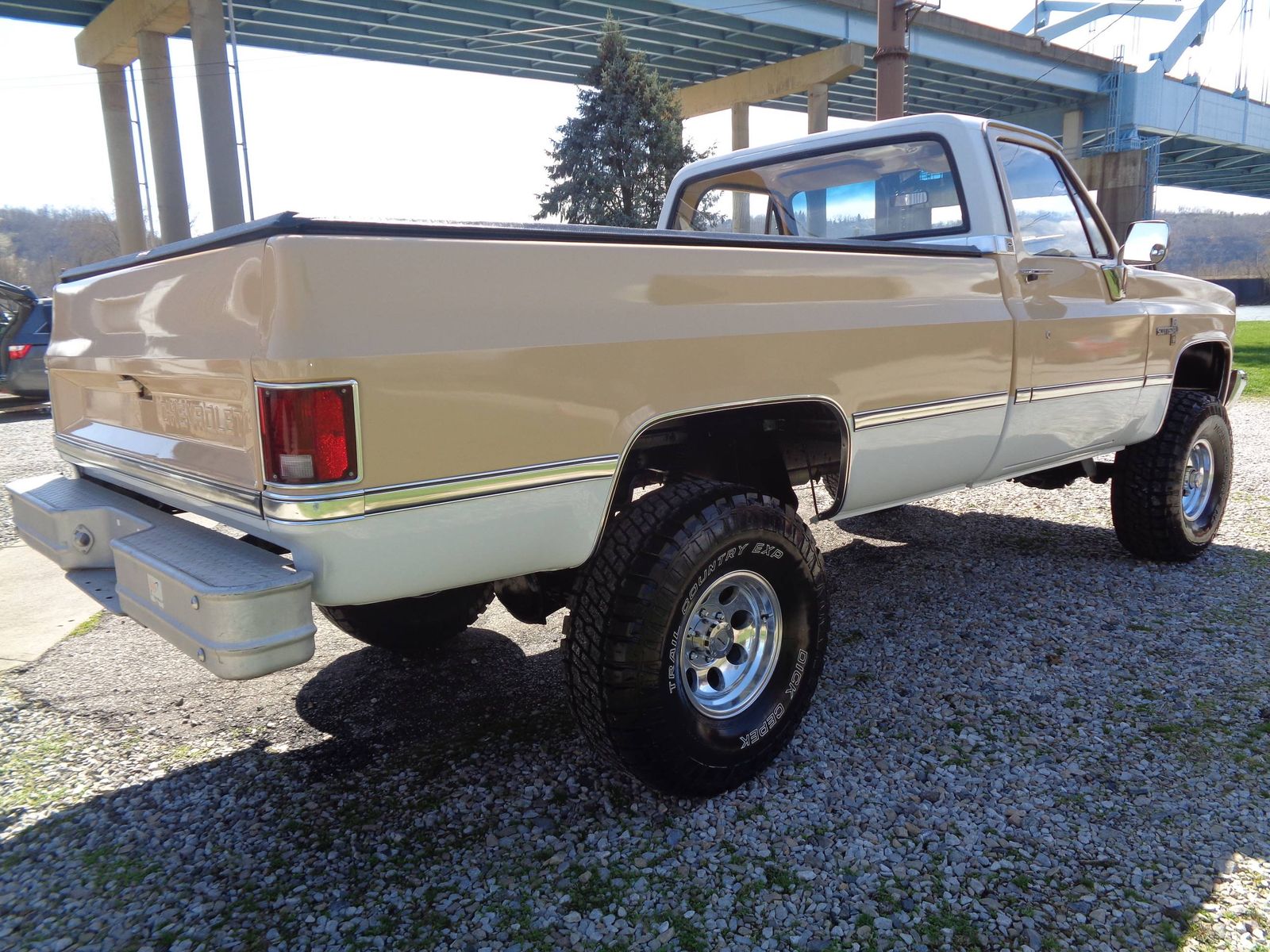 1983 Chevy K10 Custom Deluxe Is An Off-Roading Beast