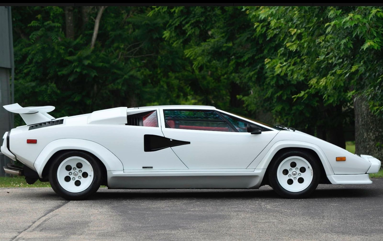 Lamborghini Poster Car Selling at Mecum Harrisburg