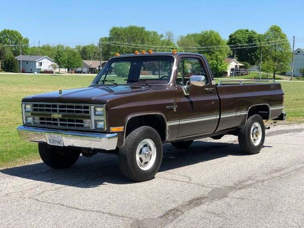 Bidding War Erupts Over Low-Mile 1985 Chevy Square Body