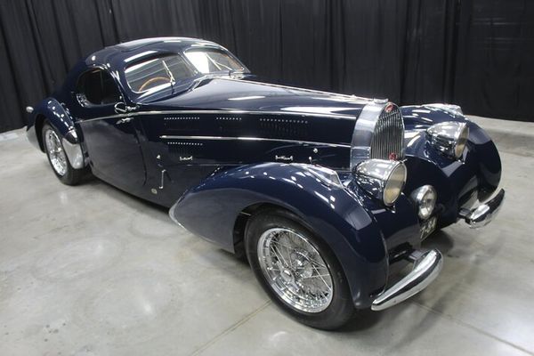 1939 Bugatti Type 57C Gangloff Is A Well-Kept Vintage Car